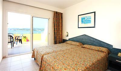 фото отеля Sirenis Seaview Country Club Apartments Ibiza