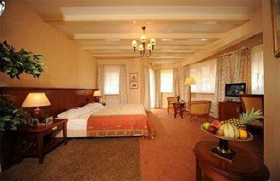 фото отеля Hanseatischer Hof Hotel