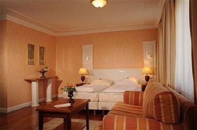 фото отеля Hanseatischer Hof Hotel
