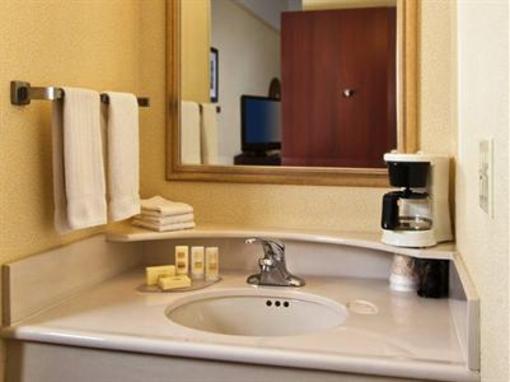фото отеля Courtyard Hotel Basking Ridge