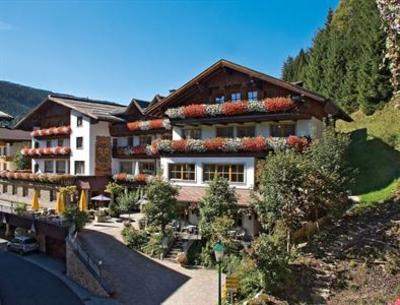 фото отеля Eschbacher Hotel Filzmoos