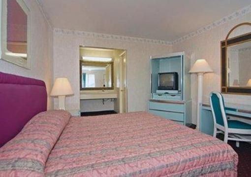 фото отеля Rodeway Inn Parkway