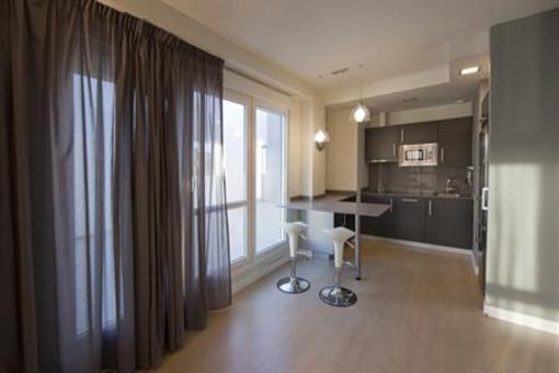 фото отеля Irenaz Vitoria Apartments