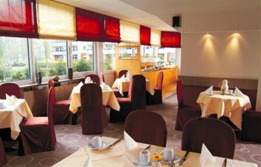 фото отеля Leonardo Airport Hotel Berlin Schonefeld