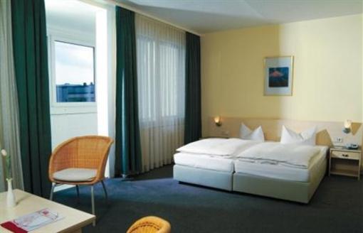 фото отеля Leonardo Airport Hotel Berlin Schonefeld