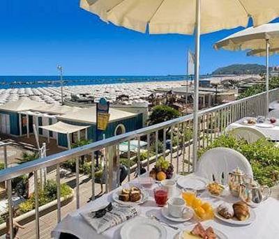 фото отеля Caravelle Hotel Cattolica