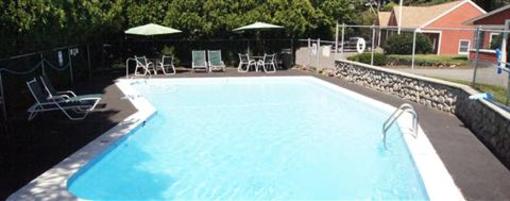 фото отеля Blue Spruce Motel and Townhouses Plymouth (Massachusetts)