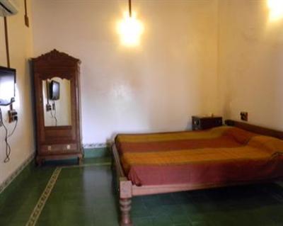фото отеля Calve Hotel Puducherry