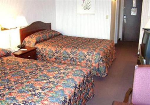 фото отеля Hilltop Inn Niantic