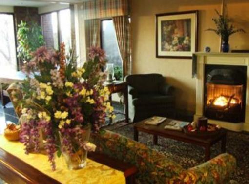 фото отеля Hilltop Inn Niantic