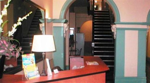 фото отеля Exclusive Backpackers