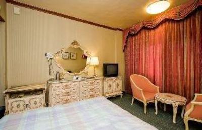 фото отеля Crown Hotel Itaewon