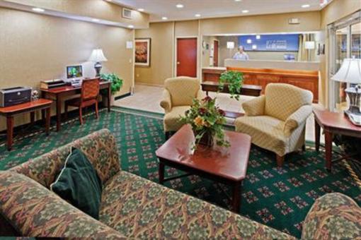 фото отеля Holiday Inn Express - Wichita Northeast