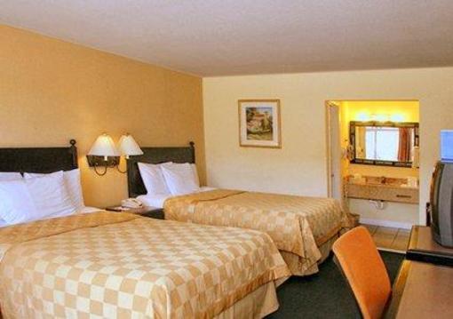 фото отеля Rodeway Inn near Florida Mall