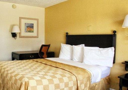 фото отеля Rodeway Inn near Florida Mall