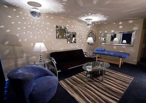 фото отеля Quality Inn & Suites Livonia