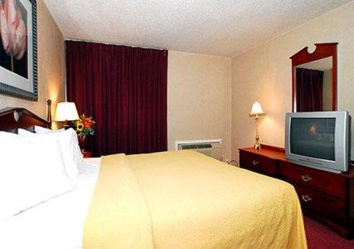 фото отеля Quality Inn & Suites Livonia