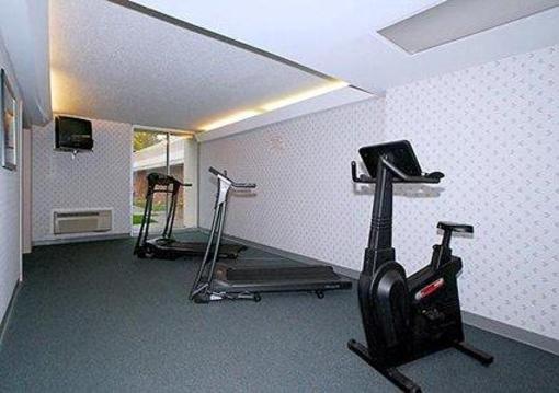 фото отеля Quality Inn & Suites Livonia