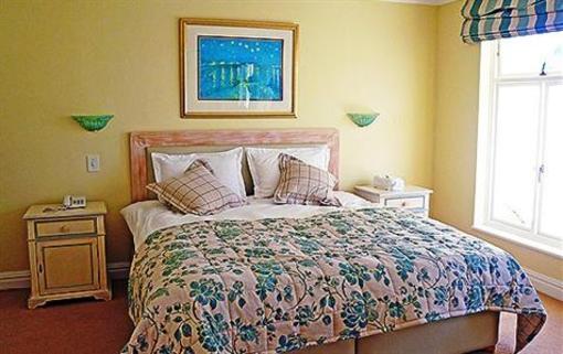 фото отеля Craigrownie Guest House