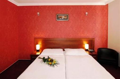 фото отеля Relax Inn Prague Hotel