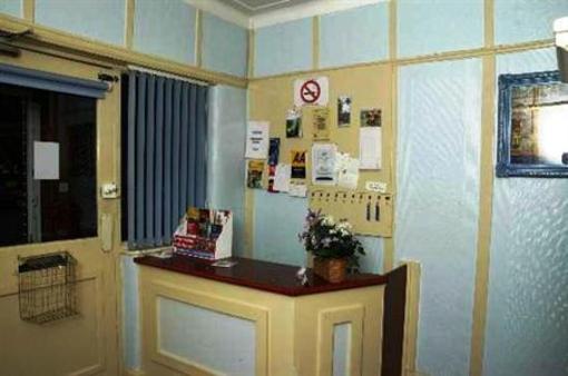 фото отеля New Central Guest House Manchester