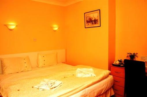 фото отеля New Central Guest House Manchester