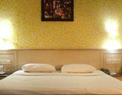 фото отеля Hotel Plaza Mumbai