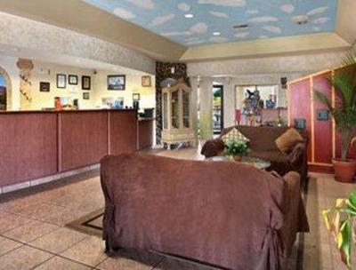 фото отеля Howard Johnson Enchanted Land Hotel