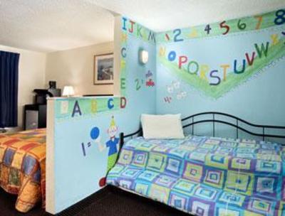 фото отеля Howard Johnson Enchanted Land Hotel