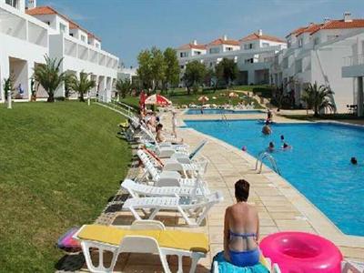 фото отеля Pateo Village Apartments