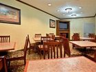фото отеля Holiday Inn Express Brookpark - Cleveland Airport