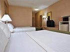 фото отеля Holiday Inn Express Brookpark - Cleveland Airport