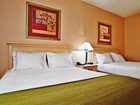 фото отеля Holiday Inn Express Brookpark - Cleveland Airport