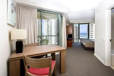 фото отеля Mantra Legends Hotel Gold Coast