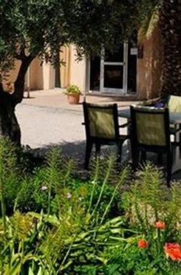 фото отеля Hotel Le Mas De L Etoile Aubagne
