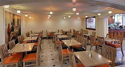 фото отеля Wyndham Garden Hotel Baronne Plaza