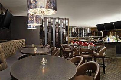 фото отеля Four Points by Sheraton Calgary West