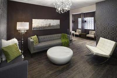 фото отеля Four Points by Sheraton Calgary West