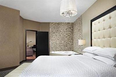 фото отеля Four Points by Sheraton Calgary West