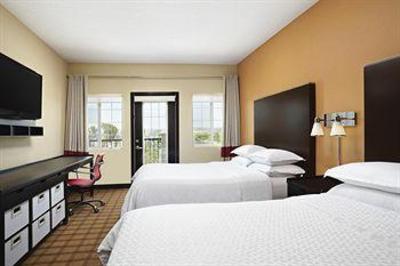 фото отеля Four Points by Sheraton Calgary West