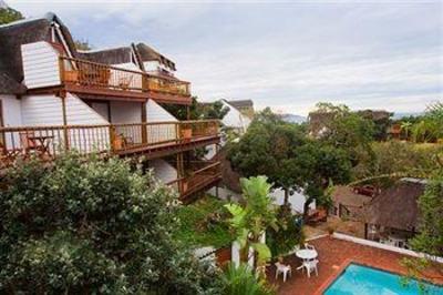 фото отеля Crawford's Beach Lodge & Cabins East London