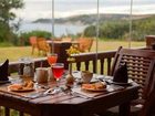 фото отеля Crawford's Beach Lodge & Cabins East London