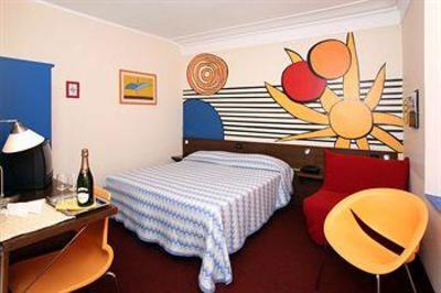 фото отеля Hotel Cairoli