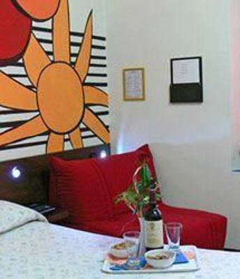 фото отеля Hotel Cairoli