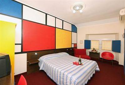 фото отеля Hotel Cairoli