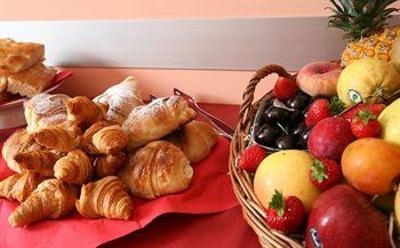 фото отеля Hotel Cairoli