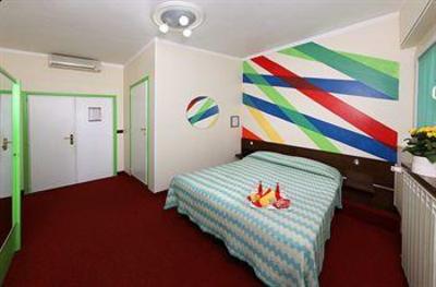 фото отеля Hotel Cairoli