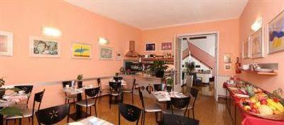 фото отеля Hotel Cairoli