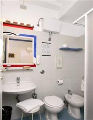 фото отеля Hotel Cairoli