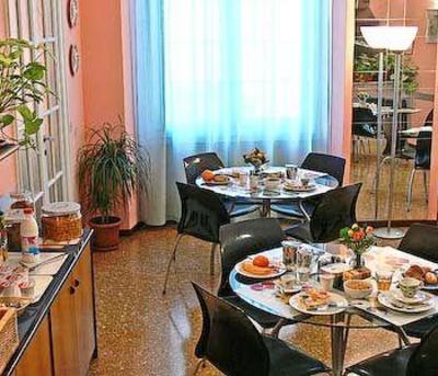 фото отеля Hotel Cairoli
